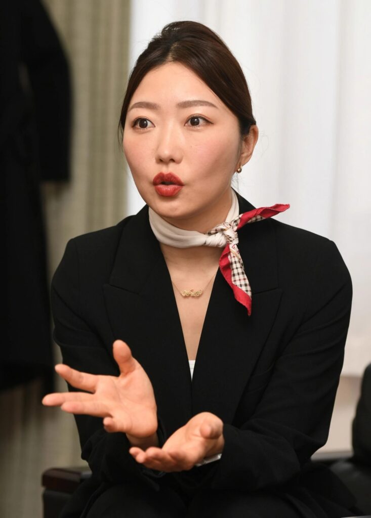 クレイジーココ身長の真相!美人CAのスタイル