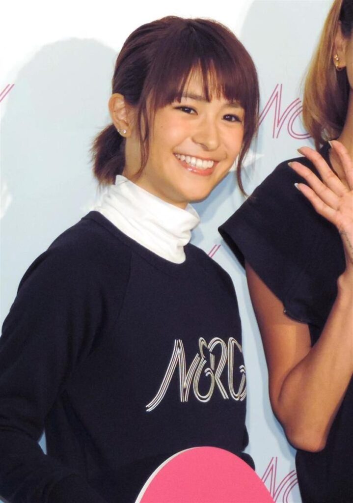 観月あこ実家は金持ち?父の会社と裕福な生い立ちを深掘り!